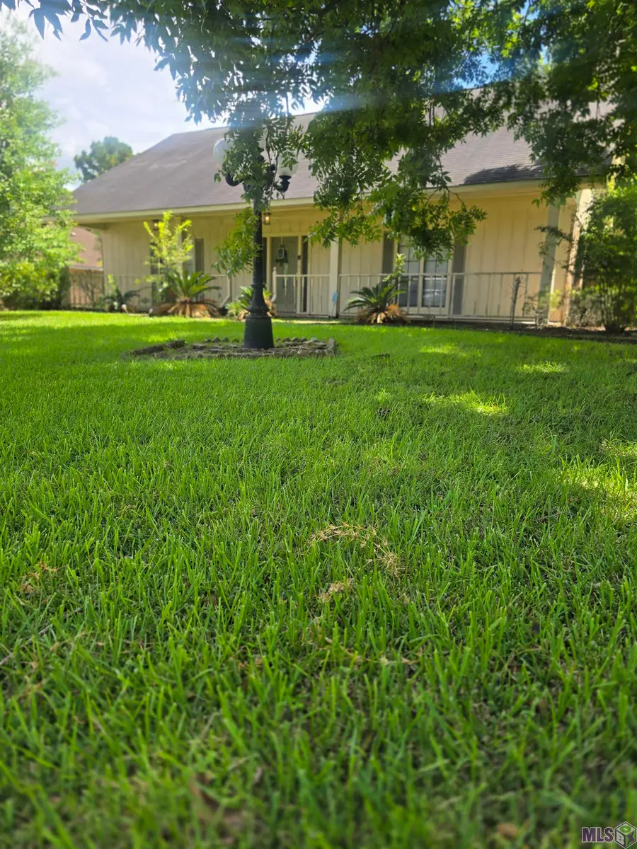 10334 Sunny Cline Dr, Baton Rouge, LA 70814 - #2