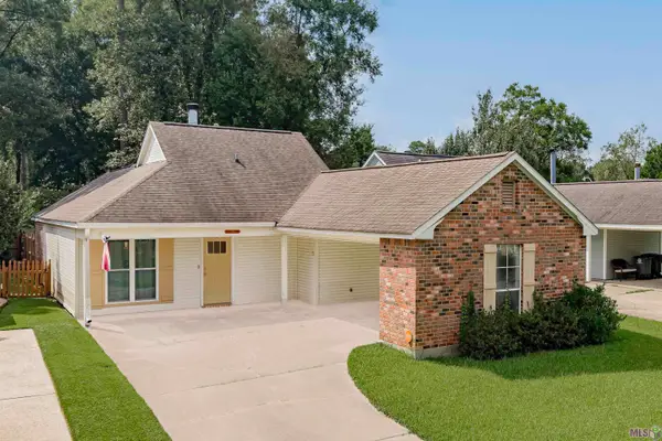 726 Fawn Lake Dr, Baton Rouge, LA 70816