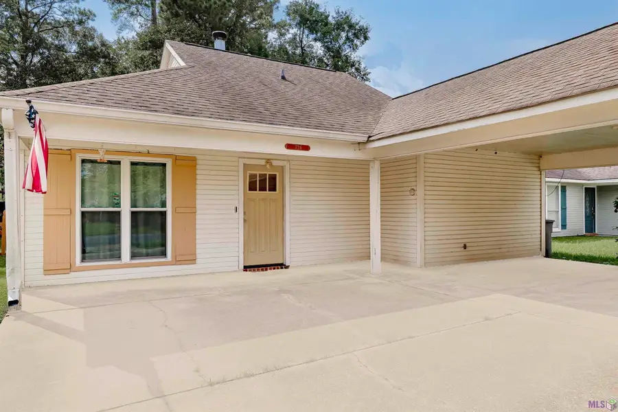 726 Fawn Lake Dr, Baton Rouge, LA 70816 - #2