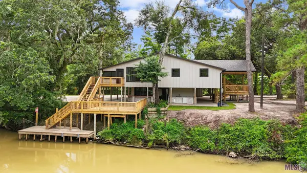 26567 Kendalwood Rd, Saint George, LA 70817