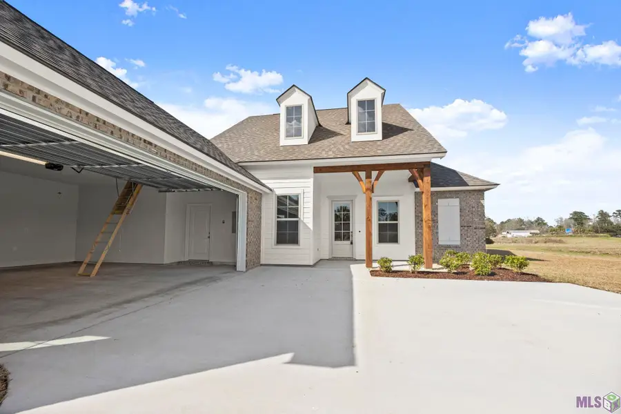 21563 Yellowfin Dr, Springfield, LA 70462 - #3