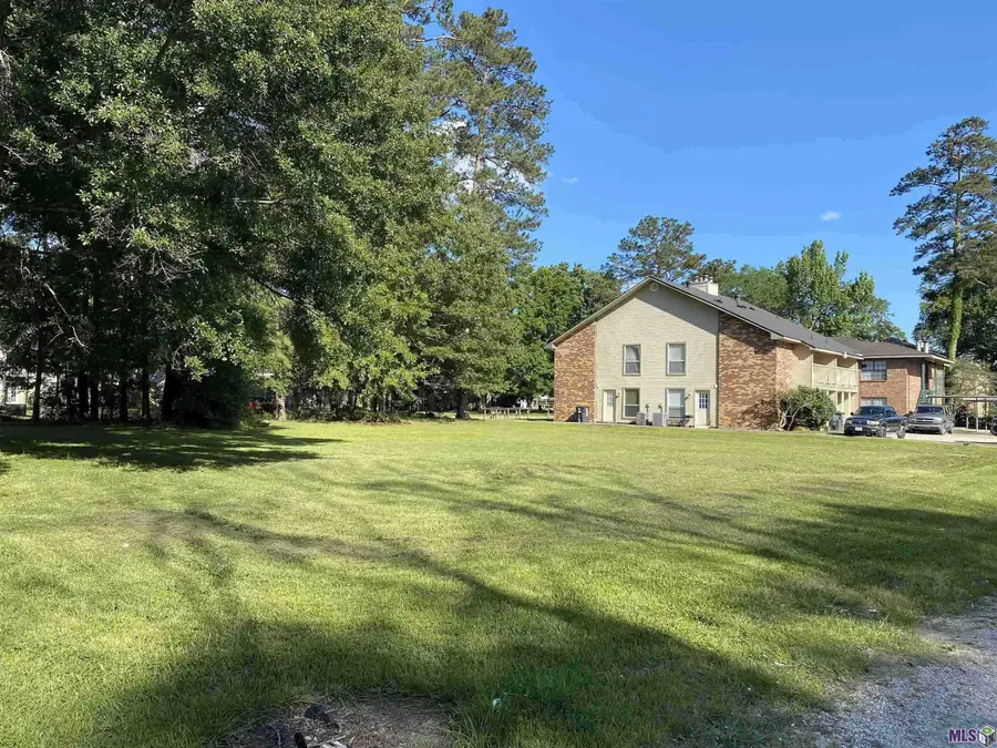 3422 & 3 448 King Bradford Dr, Baton Rouge, LA 70816 - #2