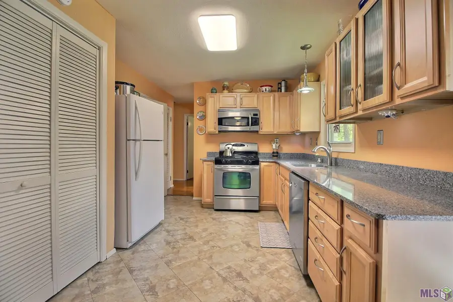 8954 Wynnewood St, Baton Rouge, LA 70815 - #2