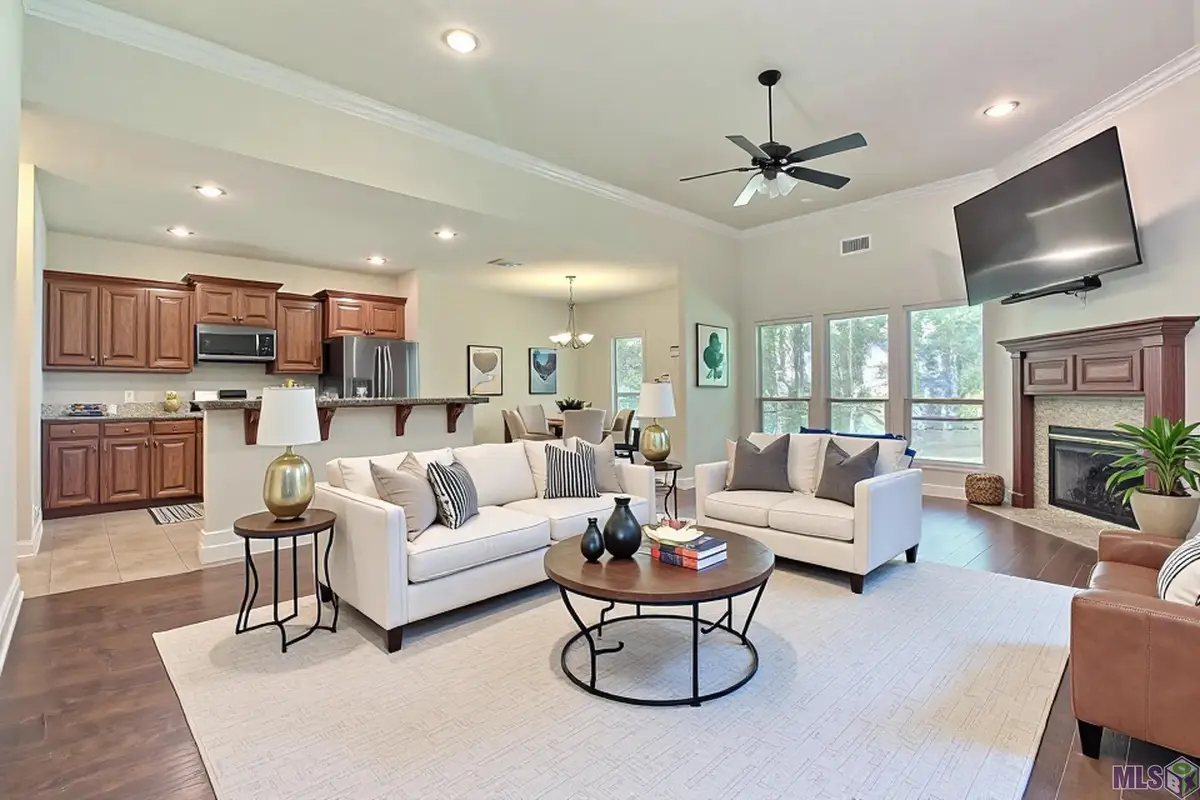 3200 Orleans Quarters Dr, Brusly, LA 70719 - #1