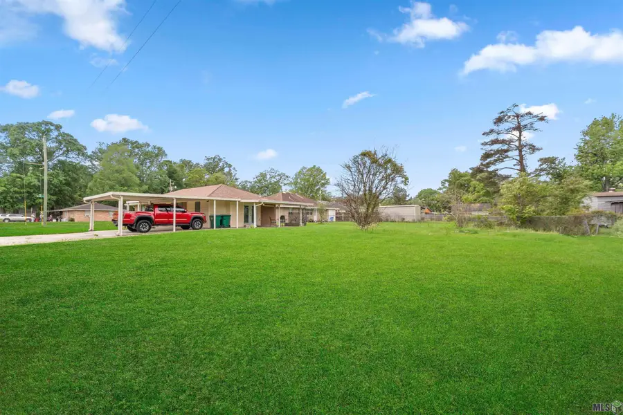1245 Juanita Ave, Denham Springs, LA 70726 - #3