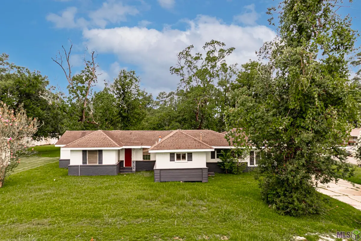 415 N Frances Ave, Gonzales, LA 70737 - #1