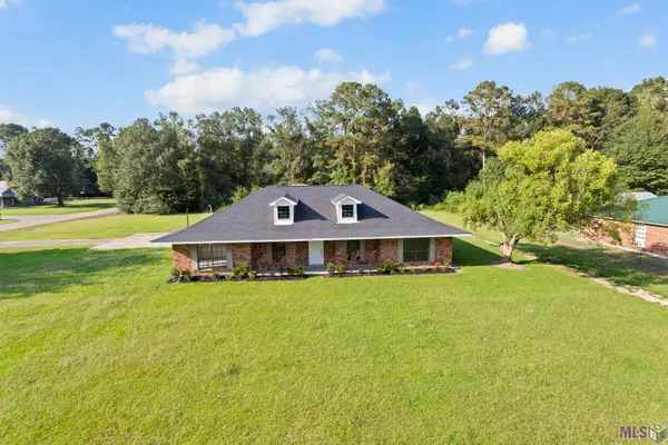 30835 Leroy Shaffett Rd, Albany, LA 70711
