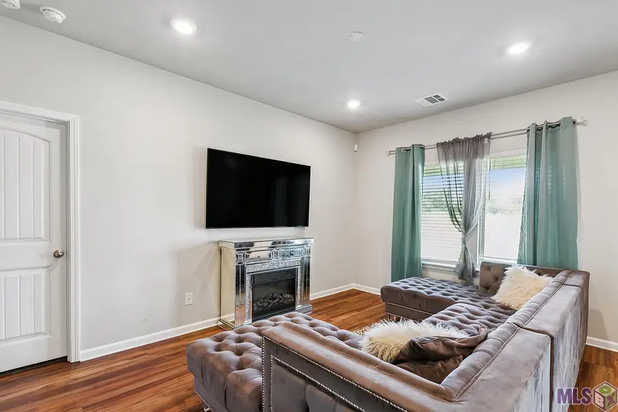 15915 Olive Grove Dr, Zachary, LA 70791 - #3