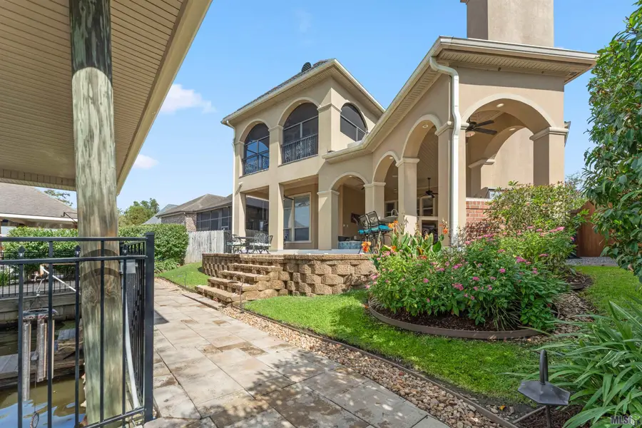 21005 Waterfront East Dr, Maurepas, LA 70449 - #2