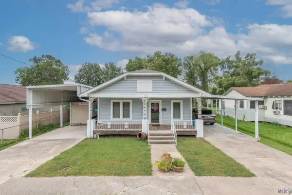 348 Michigan Ave, Port Allen, LA 70767