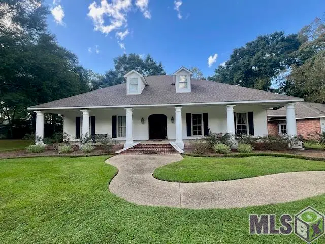 15715 Castle Ridge St, Baton Rouge, LA 70817 - #2