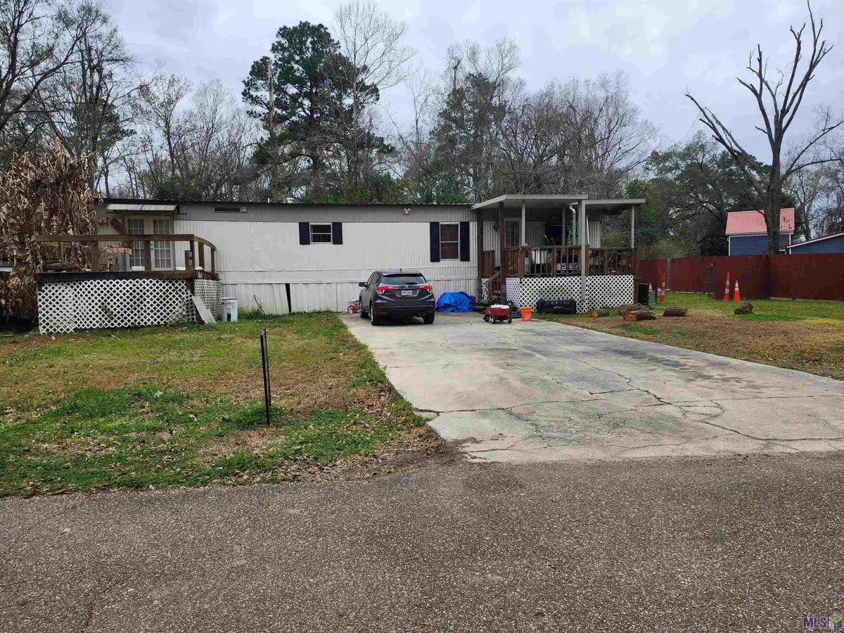 18705 Ducros Rd, Prairieville, LA 70769 - #1