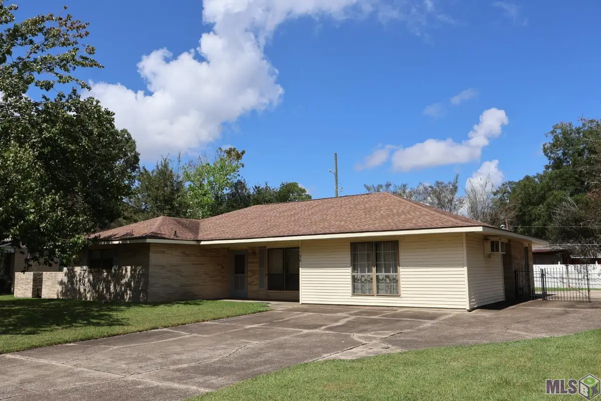 1120 E Sybil St, Gonzales, LA 70737 - #1