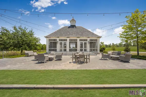 101 Pointe-marie Dr, Baton Rouge, LA 70820