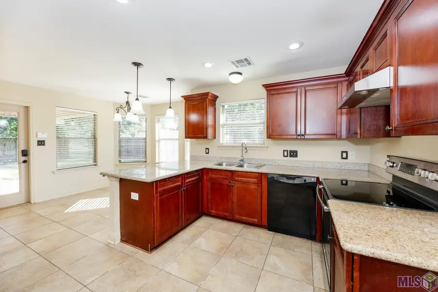133 Scott St, Madisonville, LA 70447 - #2