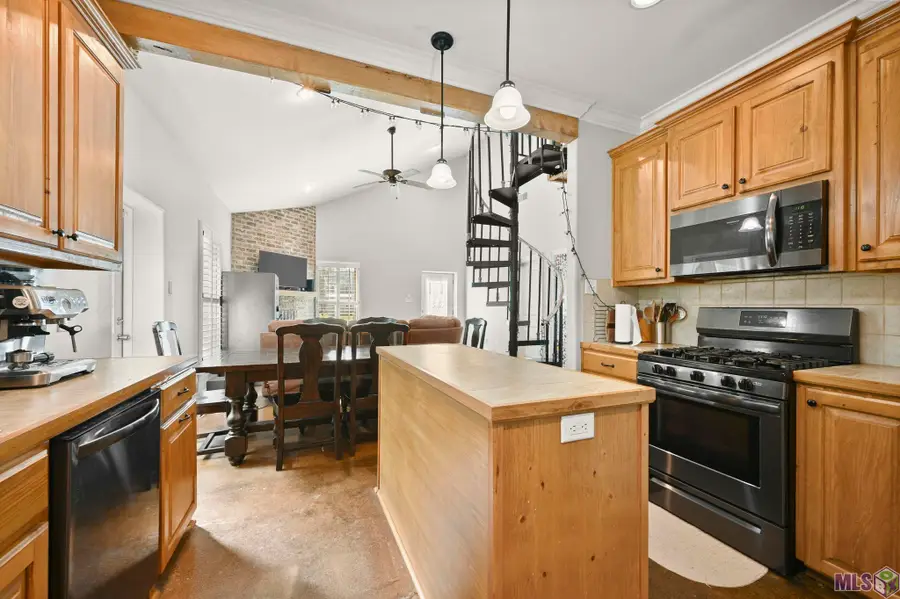 8489 Lebeau St, Livonia, LA 70755 - #3