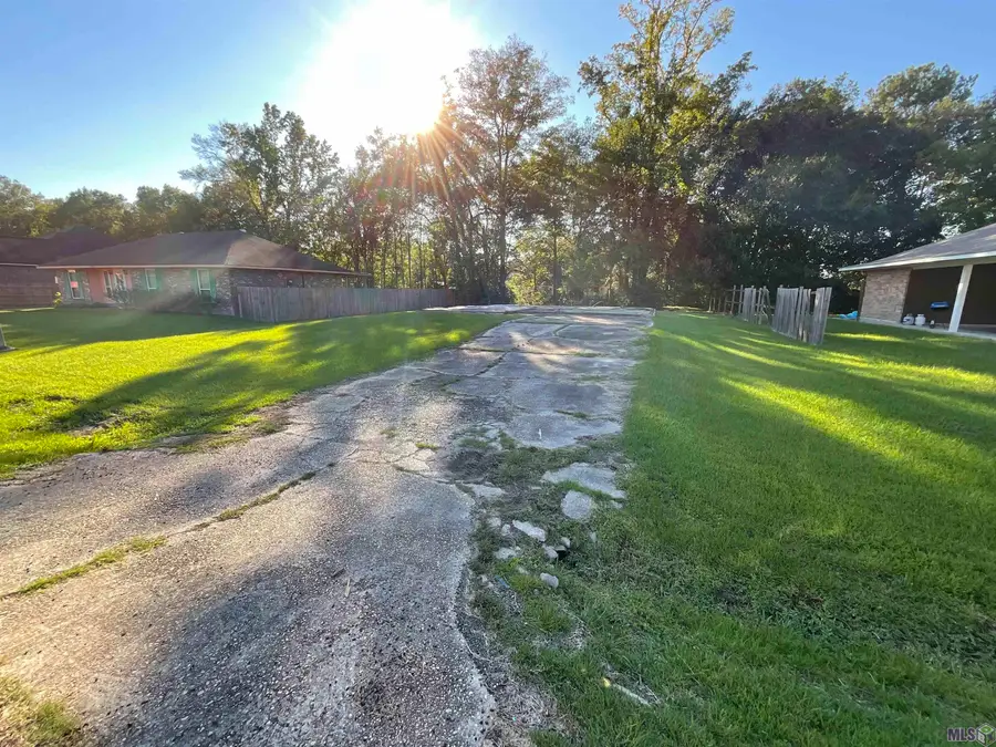13841 Blairstown Dr, Baker, LA 70714 - #2