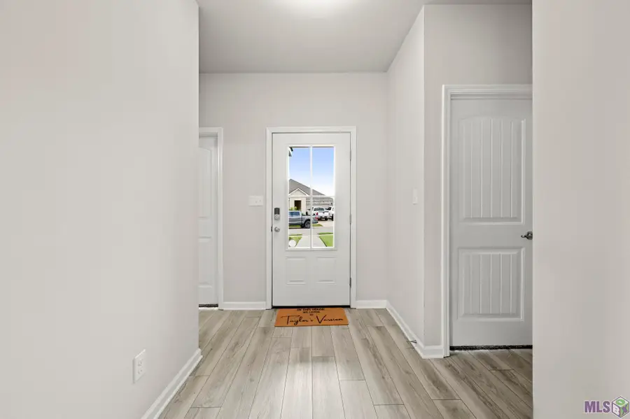 1102 Foxtail Dr, Baton Rouge, LA 70820 - #2