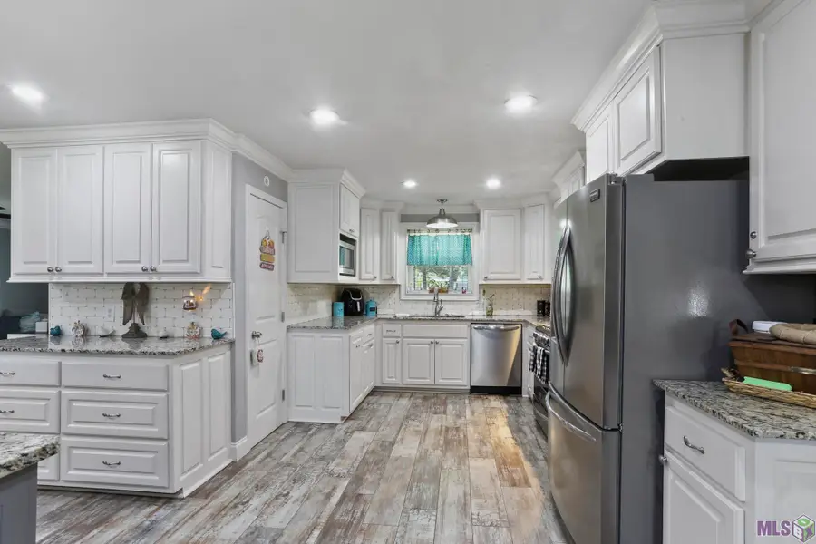 17626 Blackwater Rd, Zachary, LA 70791 - #2