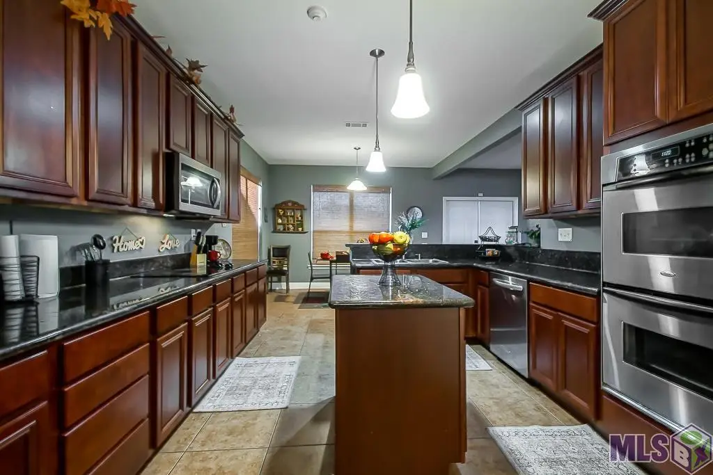 39152 Cajun Bayou Ave, Gonzales, LA 70737 - #1