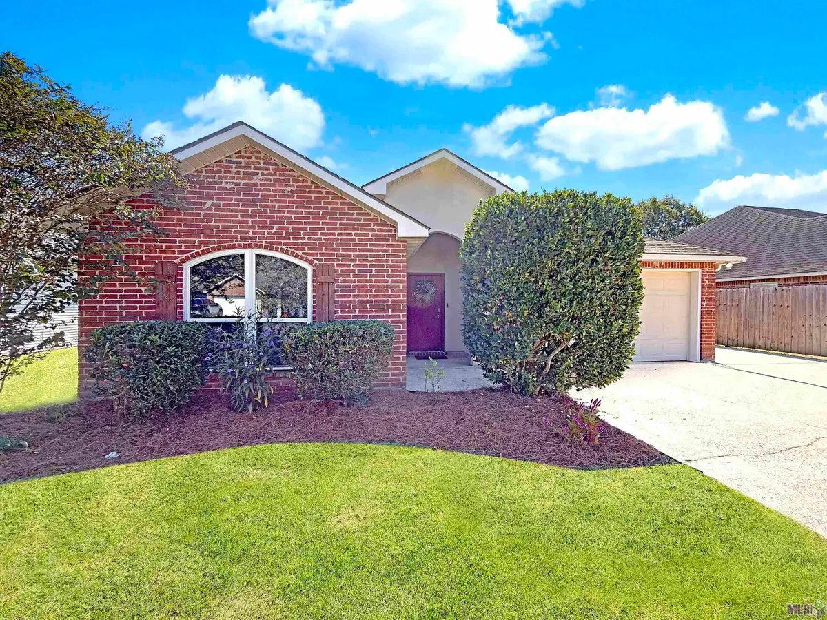 23644 Southpoint Dr, Denham Springs, LA 70726 - #1