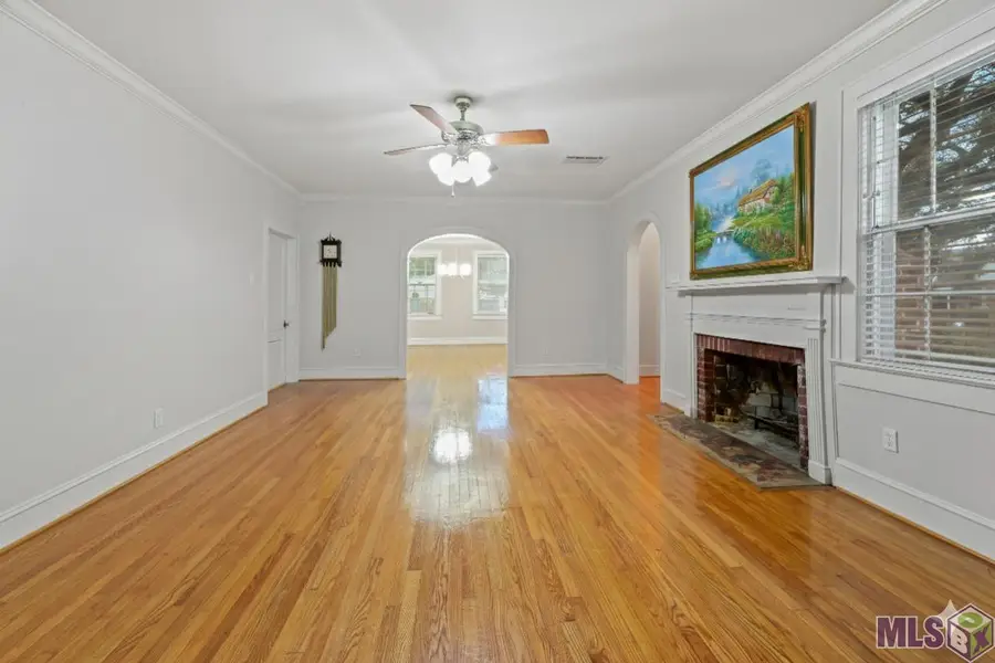 557 Avenue C, Port Allen, LA 70767 - #2