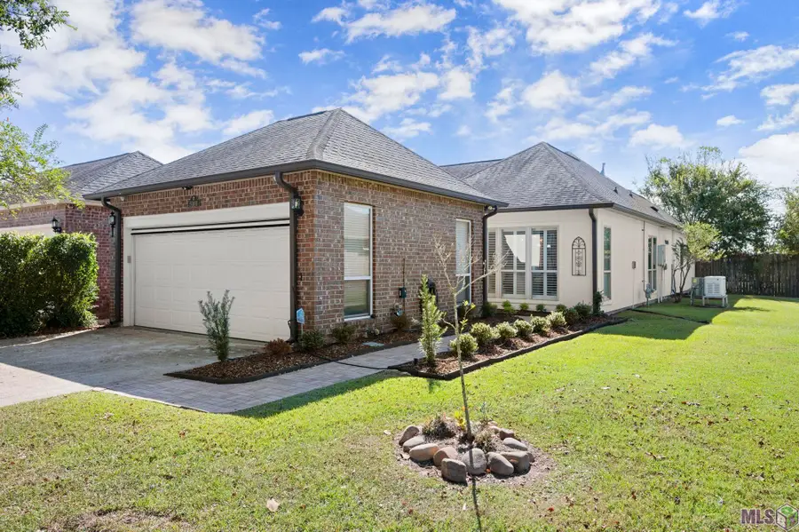5380 Courtyard Dr, Gonzales, LA 70737 - #2