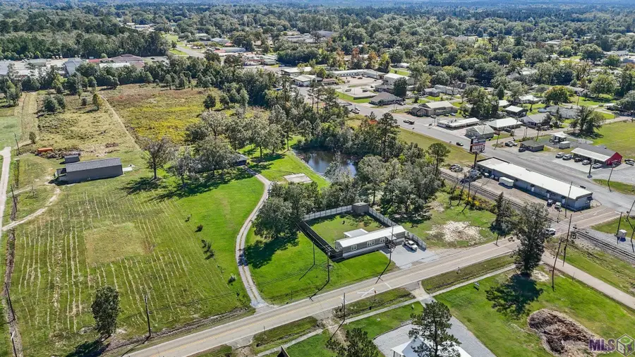 30054 N Range Rd, Livingston, LA 70754 - #3