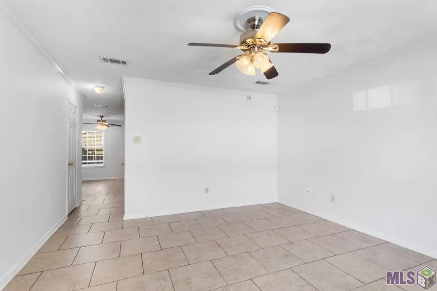 4624 Parkoaks Dr #11, Baton Rouge, LA 70816 - #2