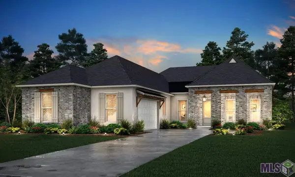 10124 Sanctuary Oaks Dr, Saint George, LA 70817