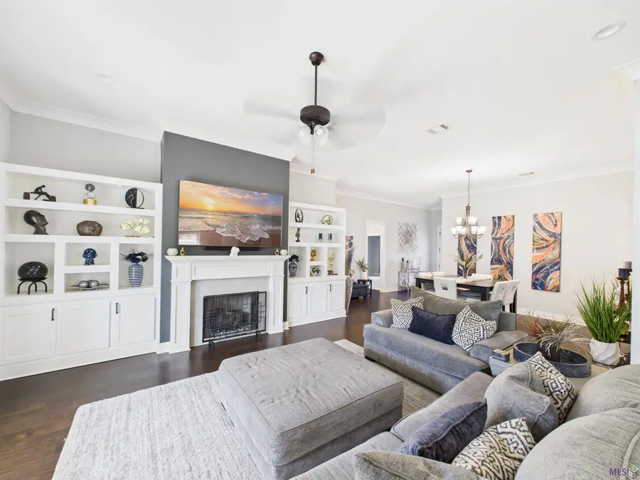 9630 South Creek Dr, Denham Springs, LA 70726 - #3