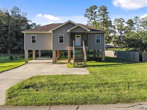 32491 Cynthia Dr, Denham Springs, LA 70706