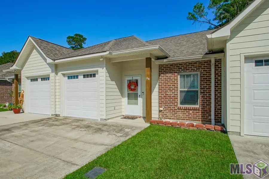 9900 Country Club Dr #2B, Denham Springs, LA 70726 - #2