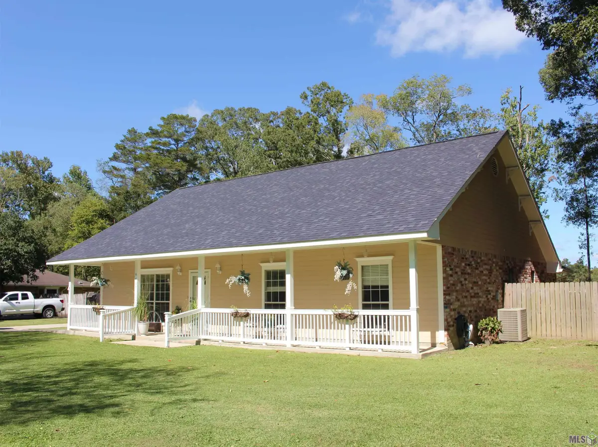 9637 Gene Buckle Ave, Denham Springs, LA 70726 - #1