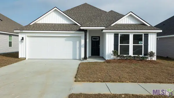 445 Miraval Ave, Zachary, LA 70791