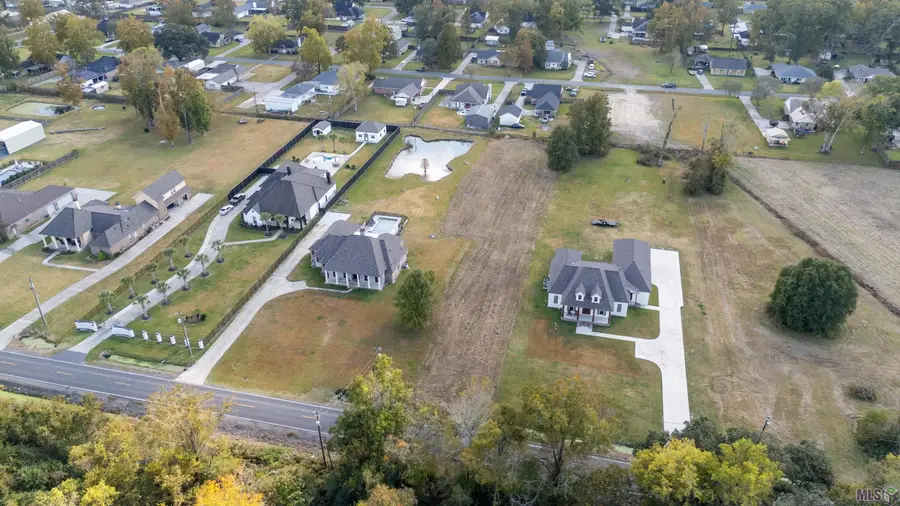 40345 Causey Rd, Prairieville, LA 70769 - #2