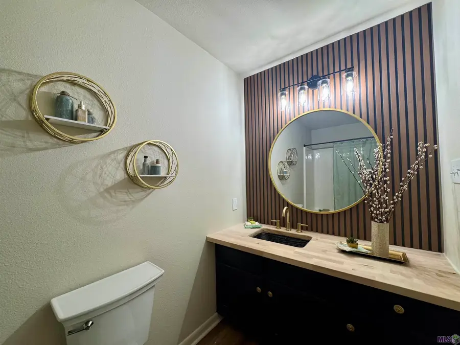 2455 Aubin Ln, Baton Rouge, LA 70816 - #2