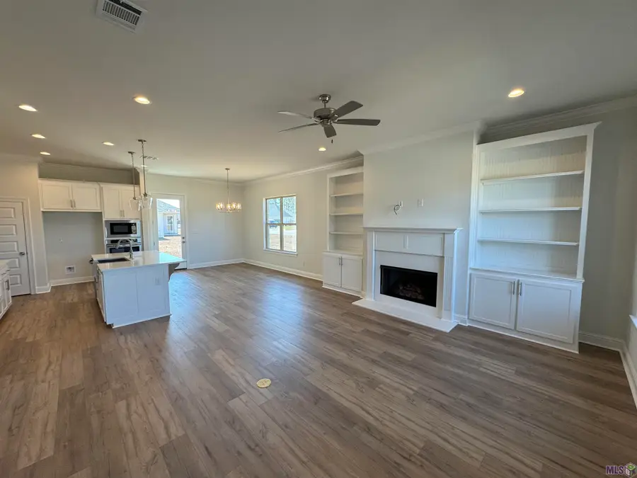 10435 Highpoint Dr, Denham Springs, LA 70706 - #3