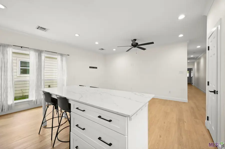 810 S Audubon Place Ave, Gonzales, LA 70737 - #2