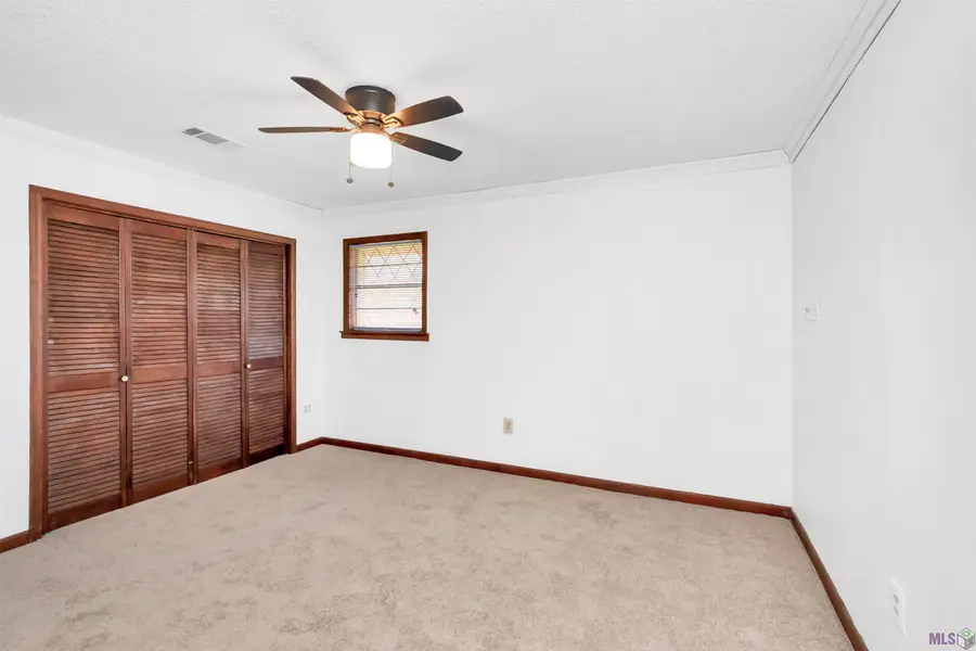 2027 S Edward Ave, Gonzales, LA 70737 - #2