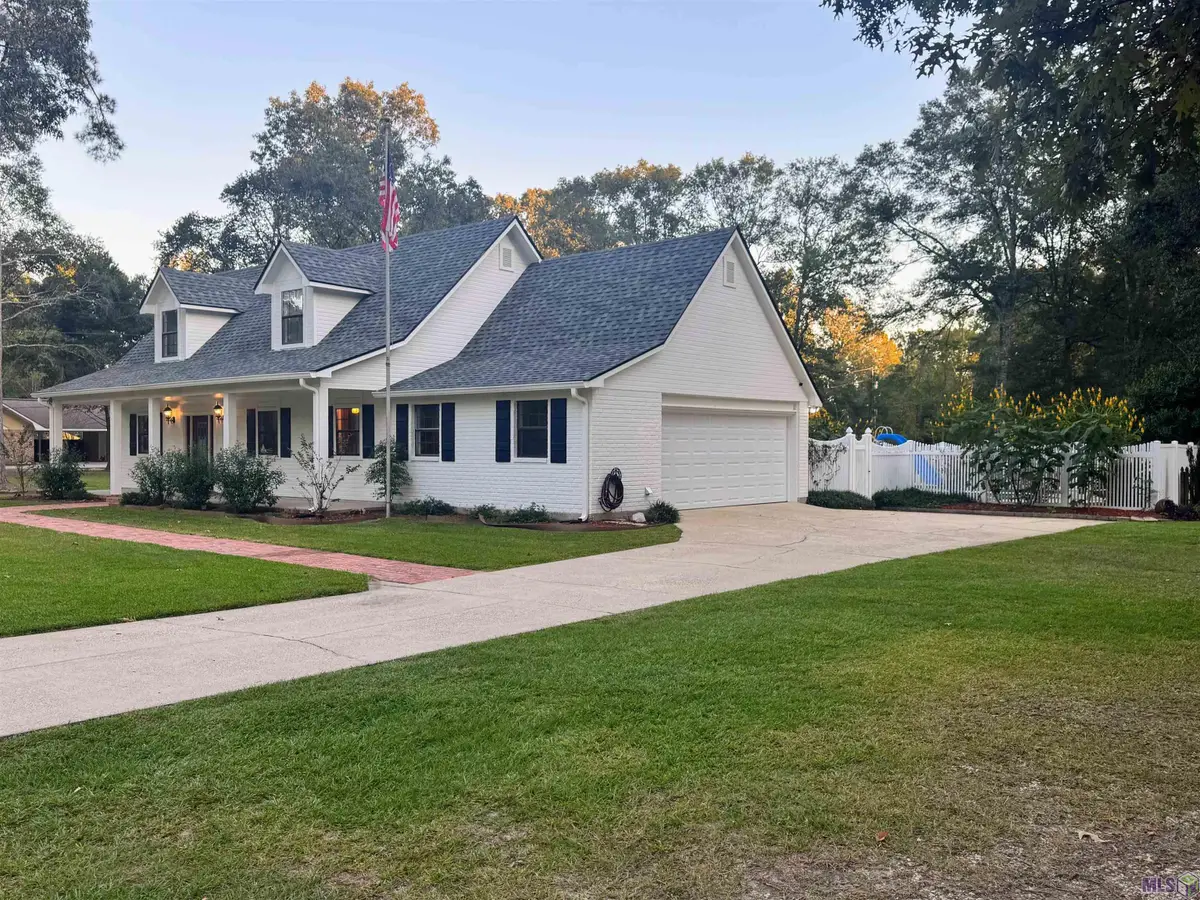 7160 Bear Cave Road, Denham Springs, LA 70706 - #1