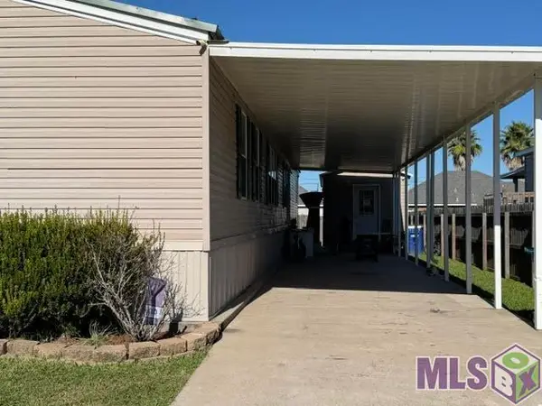 402 Sandi Drive, Patterson, LA 70392