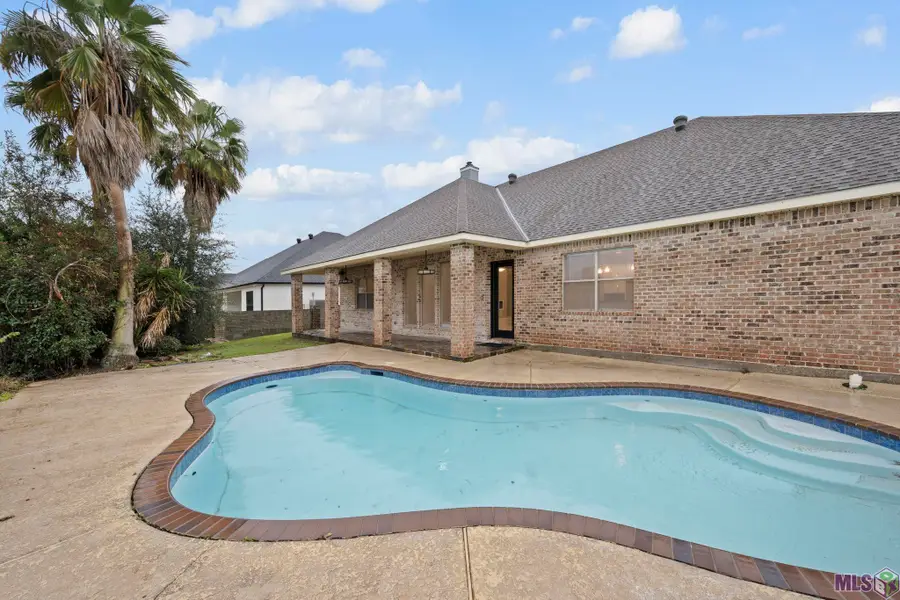 1951 E Squirewood Dr, Harvey, LA 70058 - #3