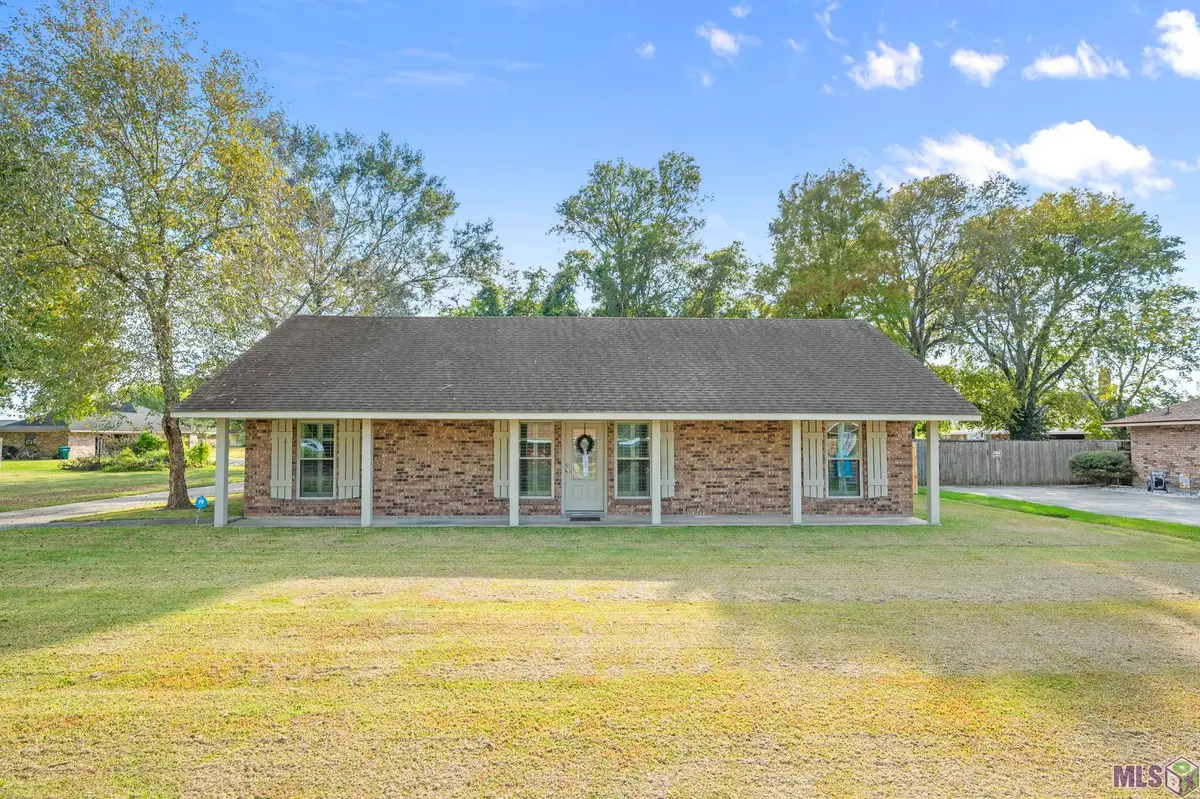 2209 Live Oak Dr, Brusly, LA 70719 - #1
