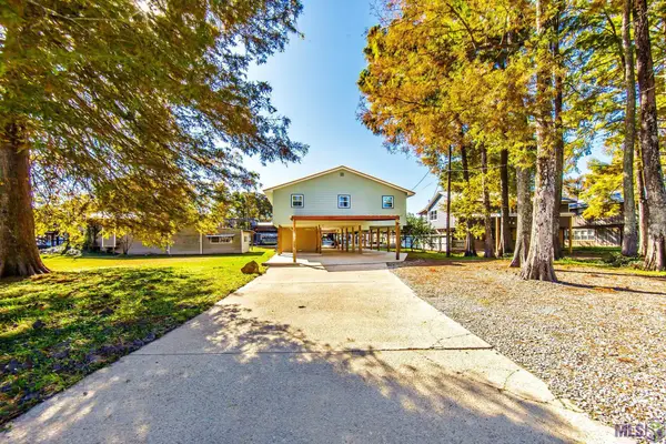 31734 Shelton Dr, Springfield, LA 70462