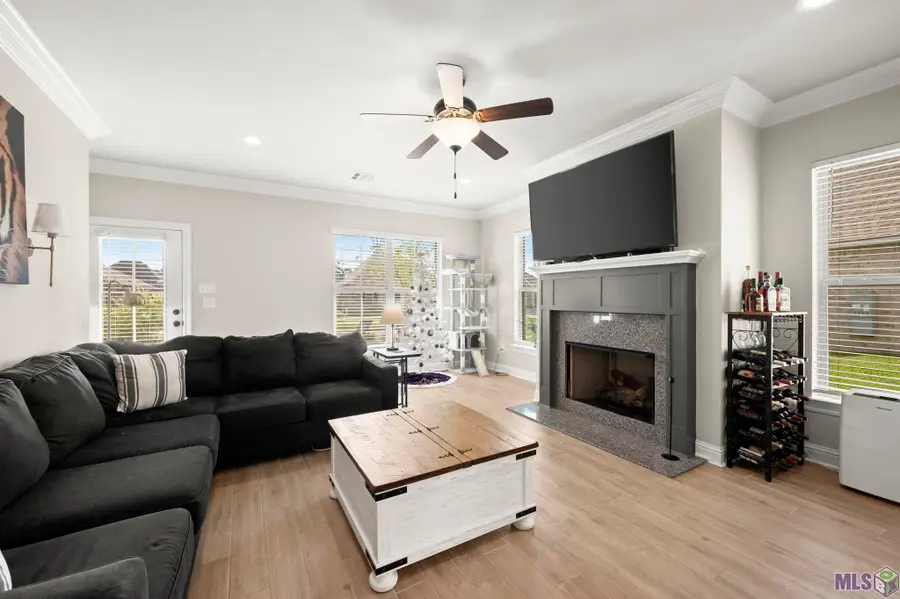 40206 Maddie Dr, Prairieville, LA 70769 - #2