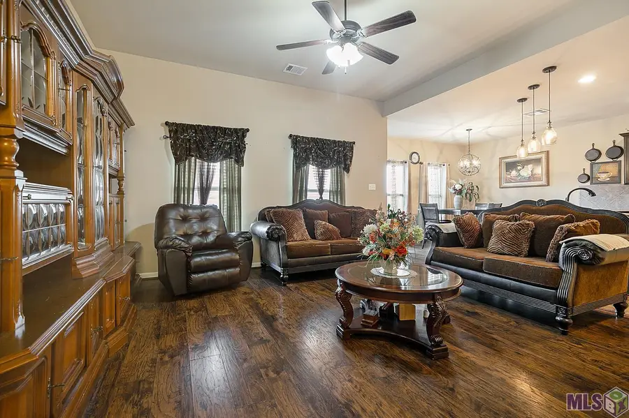 8807 Black Birch Ave, Zachary, LA 70791 - #2