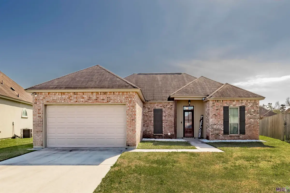 10806 Fenway Ln, Denham Springs, LA 70726 - #1