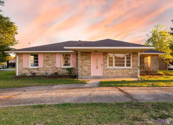 300 Parish Dr, Arabi, LA 70032