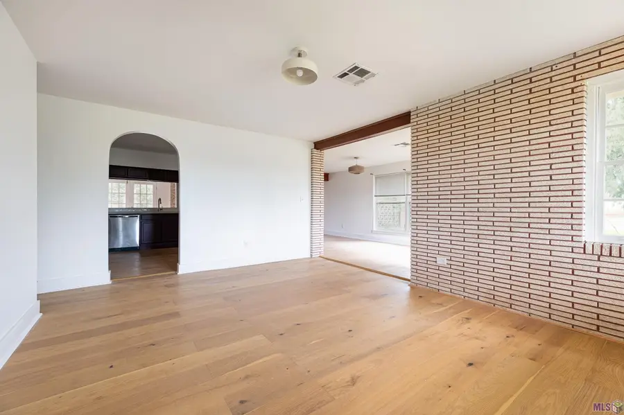 300 Parish Dr, Arabi, LA 70032 - #3